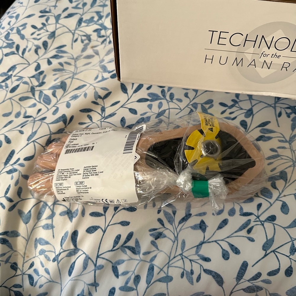 Celsus Brand New Right foot prosthetic size 9 1/2 in prosthetic size is a 27